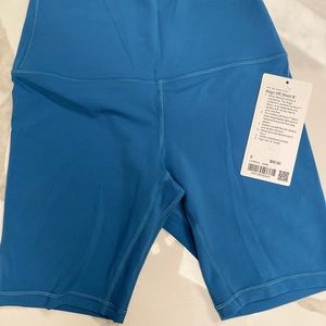 Align HR short size 6